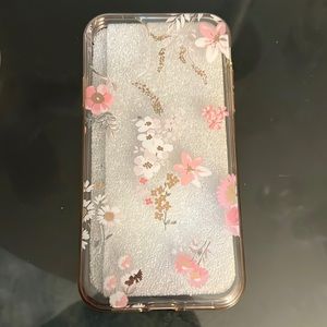 Iphone 11 clear flower spread case